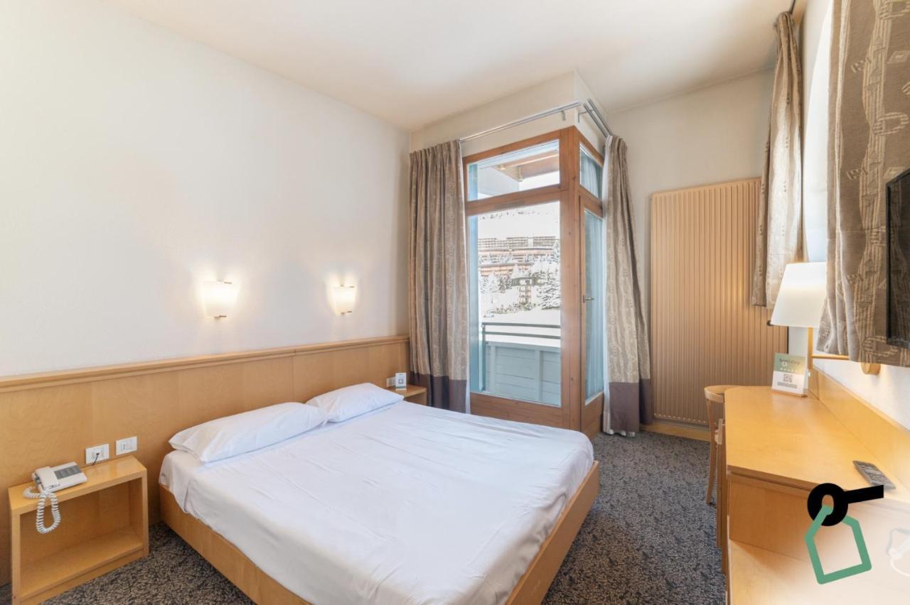 Hotiday Hotel セストリエーレ エクステリア 写真